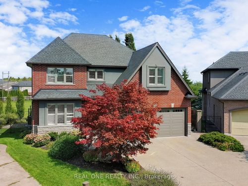 26 Matthews Crt, Saint Catharines, ON, L2S4C4 | Card Image