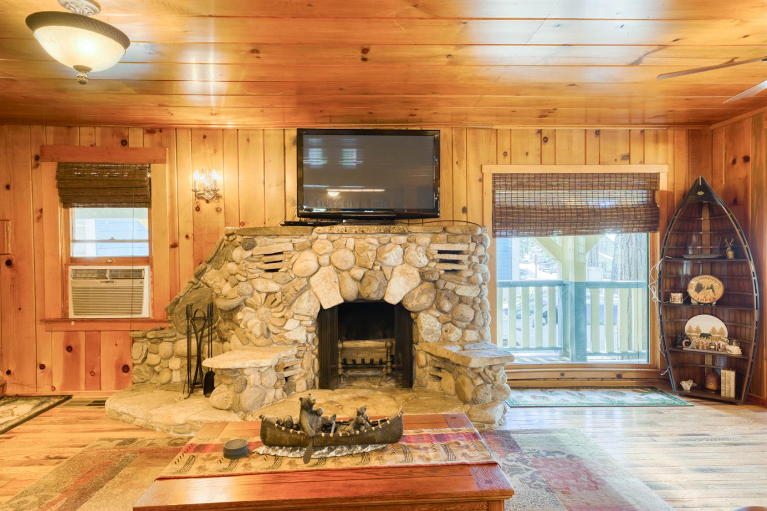 Residential in Shaver Lake 5