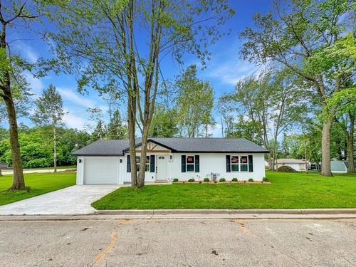 520 Faucett Street, Peshtigo, WI, 54157 | Card Image