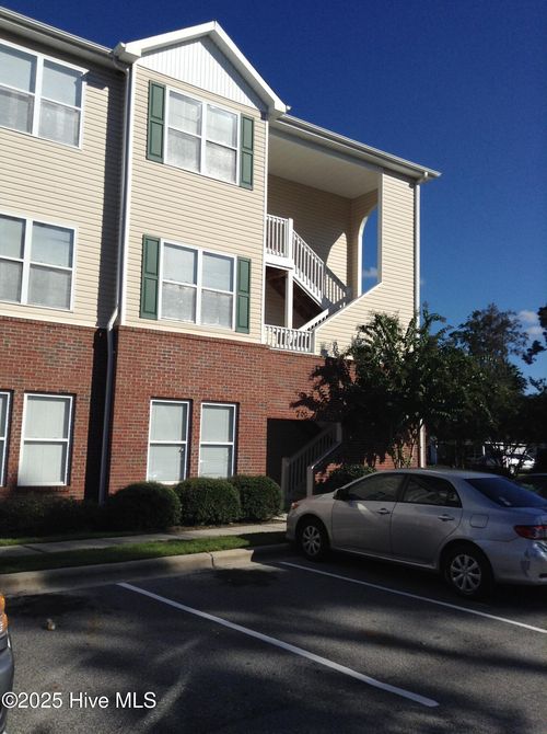 apt-302-700 Indica Court, Wilmington, NC, 28405 | Card Image