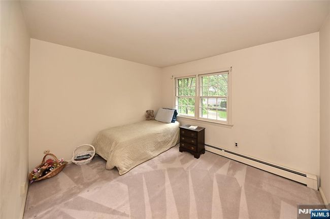 388 Holly Dr, House other with 3 bedrooms, 2 bathrooms and null parking in Wyckoff NJ | Image 18