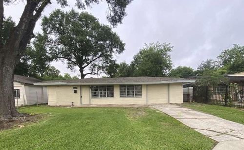 5322 Dewberry St, Houston, TX, 77021-3745 | Card Image