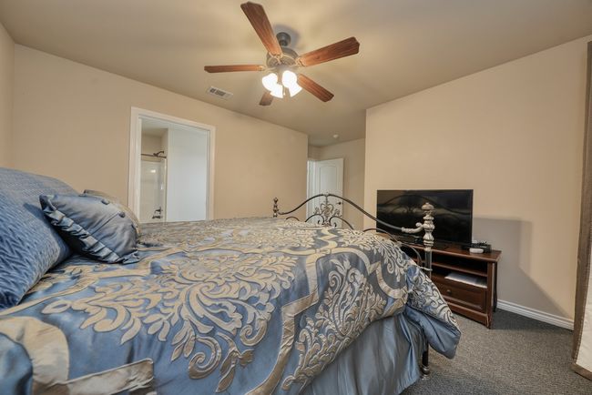 APT-1402 - 421 W Cumberland Rd, Condo with 2 bedrooms, 2 bathrooms and null parking in Tyler TX | Image 32