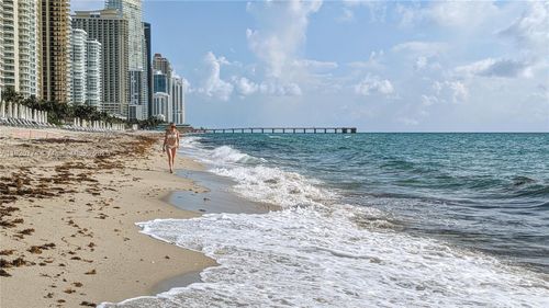 apt-206-300 Bayview Dr, Sunny Isles Beach, FL, 33160-4744 | Card Image