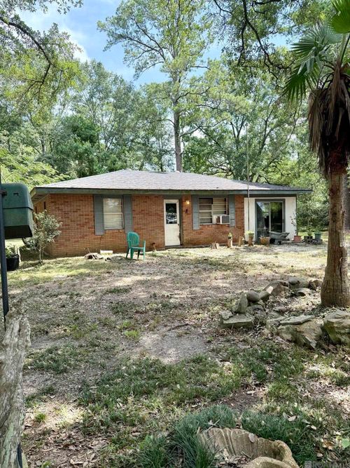 32031 Shelly Dr, Springfield, LA, 70462-8226 | Card Image