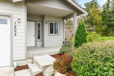 Outside Steps to Front Door & Patio | Image 3