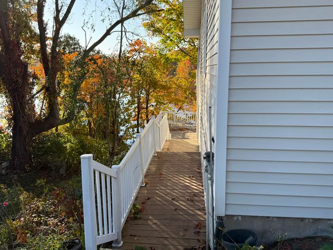 Steps to pool area | Image 4