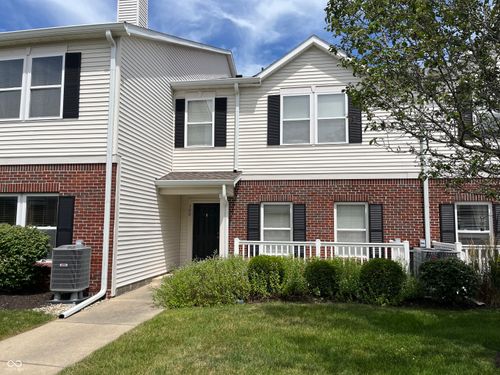 unit-300-12175 Bubbling Brook Dr, Fishers, IN, 46038-5432 | Card Image