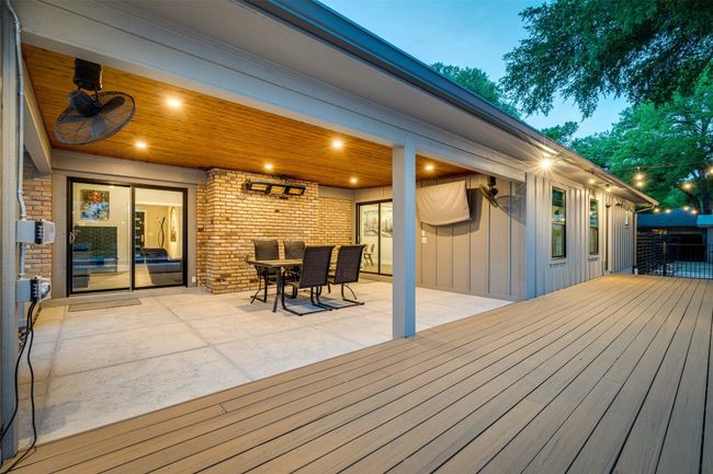11 Sunset Trl, House other with 3 bedrooms, 3 bathrooms and 12 parking in Sunset Valley TX | Image 38