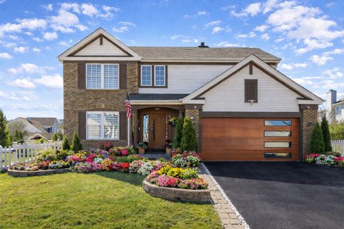 55 Willow Rd, Wheeling, IL, 60090-6758 | Card Image