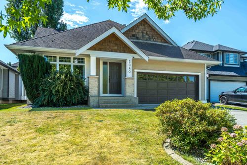 5040 223b St, Langley, BC, V2Y2V2 | Card Image