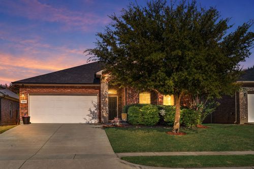 1052 Jodie Dr, Weatherford, TX, 76087-4268 | Card Image