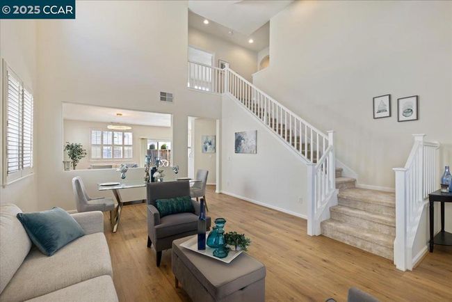 318 Titan Way, House other with 4 bedrooms, 3 bathrooms and 5 parking in Hercules CA | Image 5