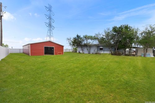 2490 Schwab, Seguin, TX, 78155 | Card Image