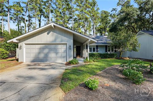 27 Village Green Cir, Savannah, GA, 31411-1507 | Card Image