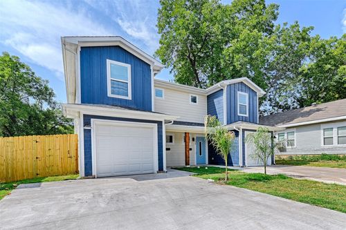 212-208-212 E Cherry St, Sherman, TX, 75090-7115 | Card Image