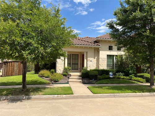 830 La Cima, Irving, TX, 75039-3068 | Card Image