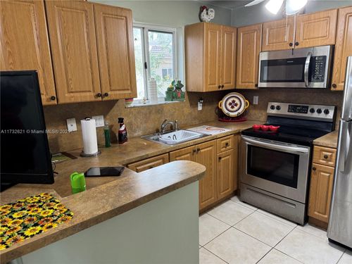 unit-206-1250 Se 28th Ct, Homestead, FL, 33035-2331 | Card Image