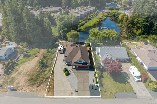530 Dalmatian Dr, French Creek, BC, V9P1Y4 | Card Image