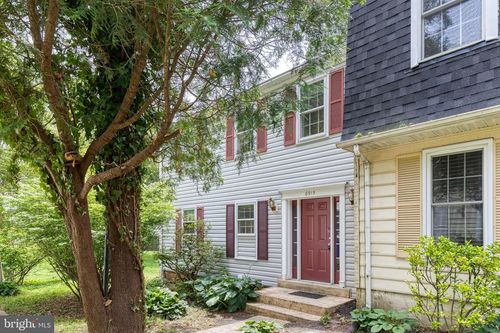 8915 Blade Green Ln, COLUMBIA, MD, 21045-2409 | Card Image