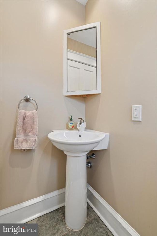 310 S Narberth Ave, House other with 5 bedrooms, 3 bathrooms and null parking in NARBERTH PA | Image 16
