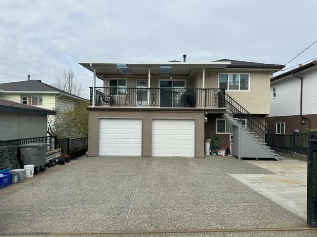 3278 E 18 Th Avenue, House other with 6 bedrooms, 5 bathrooms and 6 parking in Vancouver BC | Image 2
