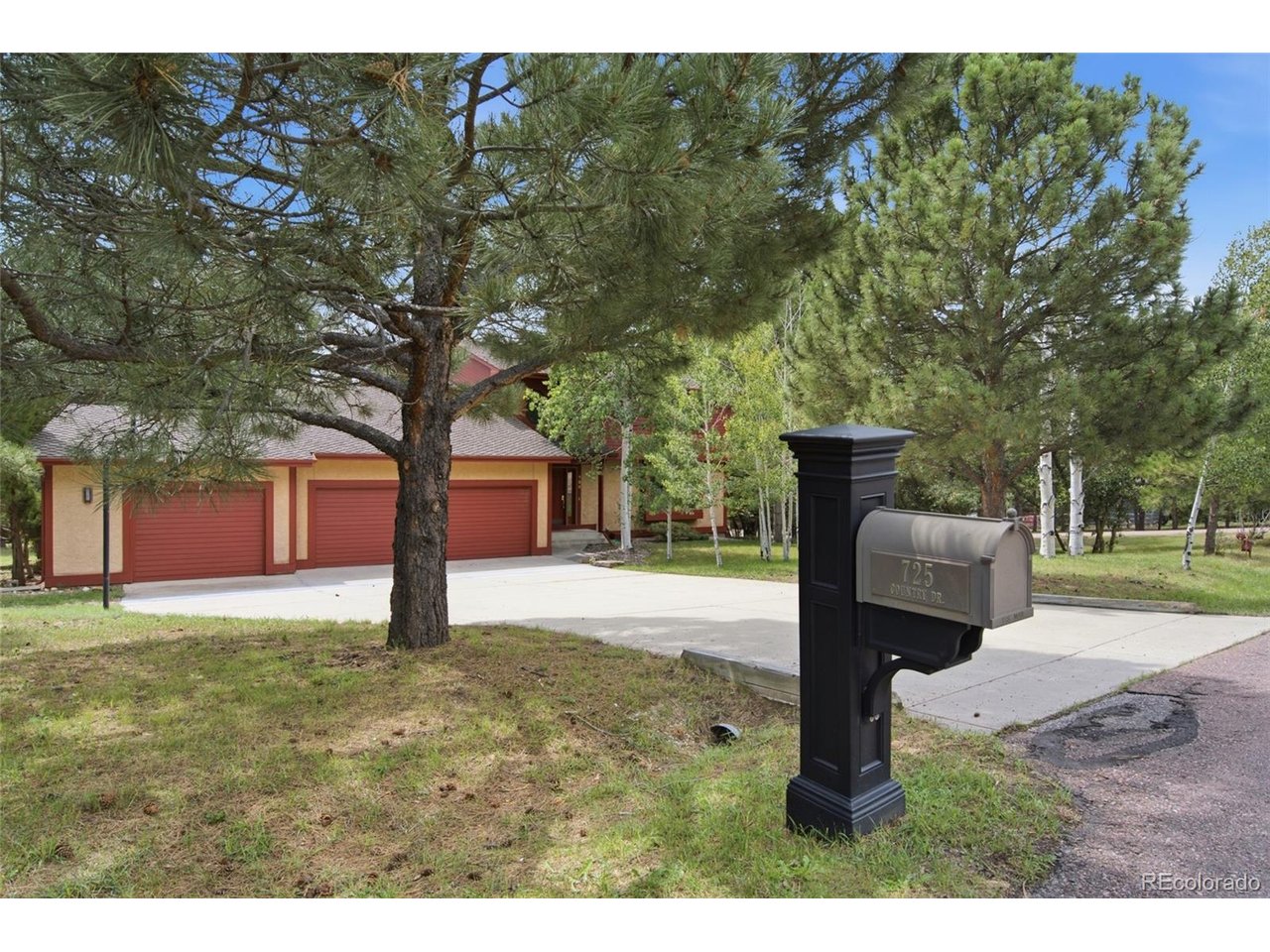 Residential in Monument 2