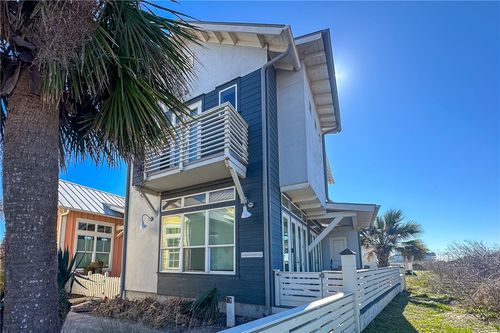 1-600 Center Sq N, Port Aransas, TX, 78373-1739 | Card Image