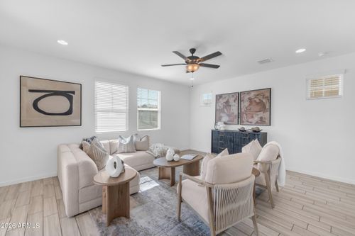 1188 S Sunset Dr, Chandler, AZ, 85286-6483 | Card Image