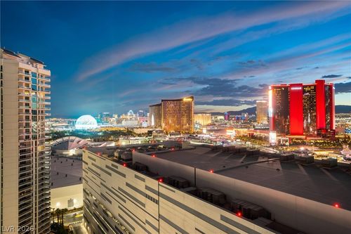 ph-3002-2747 Paradise Rd, Las Vegas, NV, 89109-9072 | Card Image