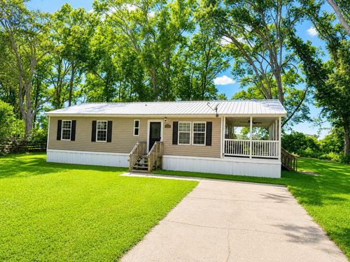17244 217th Ter, High Springs, FL, 32643-7751 | Card Image