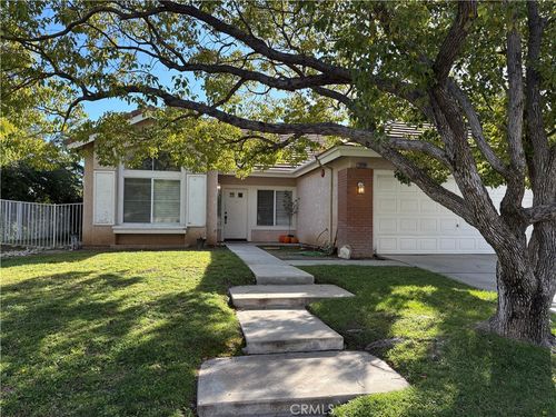 28999 Clear Spring Ln, Highland, CA, 92346-5459 | Card Image