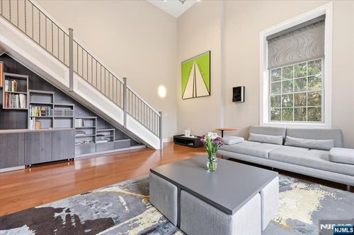 1201 Rio Vista Drive, Mahwah, NJ, 07430 | Card Image