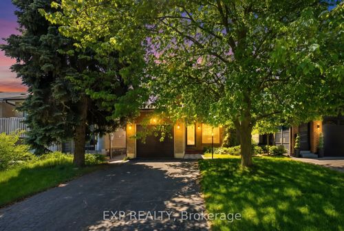 225 Invergordon Ave, Scarborough, ON, M1S3Z1 | Card Image