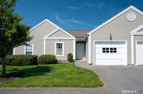 46-46 Elizabeth Cir, Sandy Hook, CT, 06482-1092 | Card Image