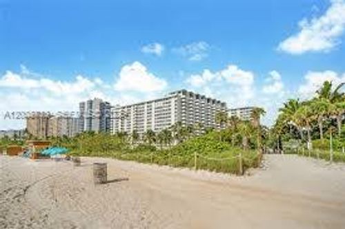 1746-2899 Collins Ave, Miami Beach, FL, 33140-4460 | Card Image