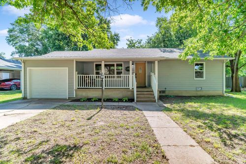 218 N Locust St, Whitewater, KS, 67154-9086 | Card Image