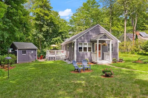203 W Plain St, Wayland, MA, 01778-4321 | Card Image