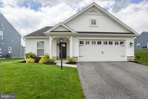 2 Shillington Ln, Carlisle, PA, 17013-8902 | Card Image