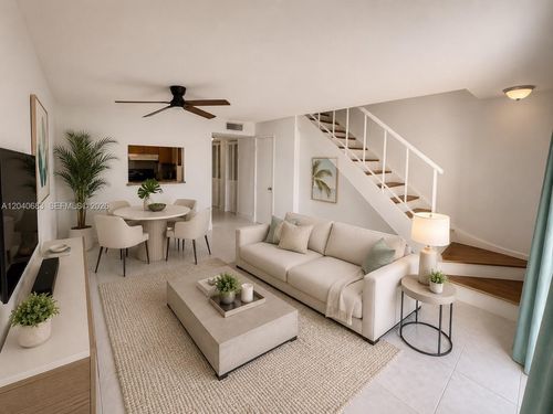 305-5731 Nw 37th St, Virginia Gardens, FL, 33166-5985 | Card Image