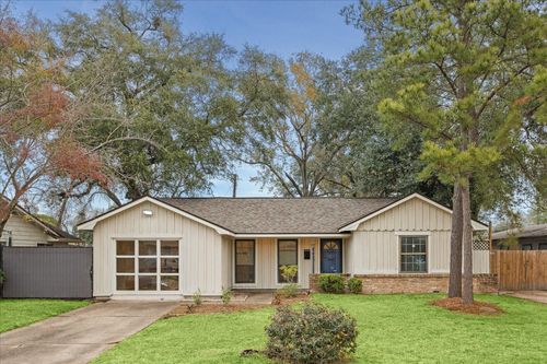 7262 Roos Rd, Houston, TX, 77074-3318 | Card Image