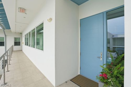 ste-309-201 8th St S, Naples, FL, 34102-6117 | Card Image