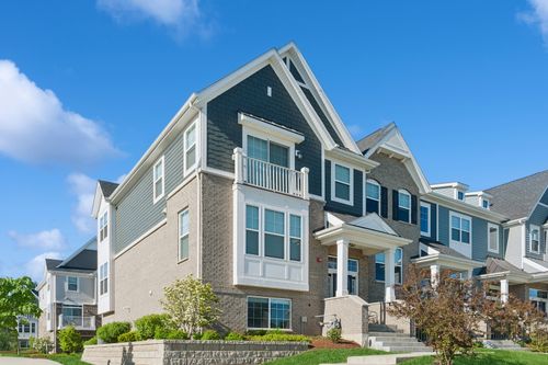 1999 Kingsley Cir, Northbrook, IL, 60062-5137 | Card Image