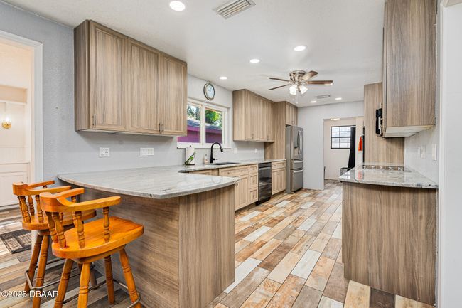 894 Quarters Ct, House other with 3 bedrooms, 2 bathrooms and null parking in Port Orange FL | Image 6