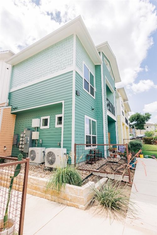 apt-11101-8601 W Gate Blvd, Austin, TX, 78745-4617 | Card Image