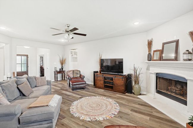 245 Stone Canyon Dr, House other with 3 bedrooms, 2 bathrooms and null parking in Rhome TX | Image 13