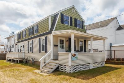 7 Whitten Street, House other with 3 bedrooms, 2 bathrooms and null parking in Hampton NH | Image 1