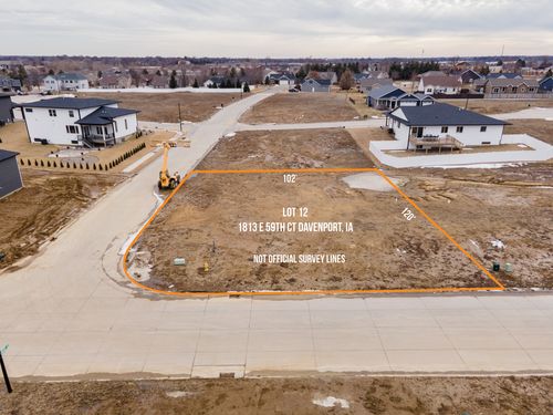 1813 E 59th Ct, Davenport, IA, 52807-2919 | Card Image