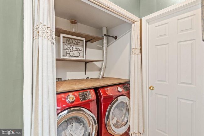 10136 Pale Rose Loop, Townhouse with 3 bedrooms, 3 bathrooms and null parking in BRISTOW VA | Image 51