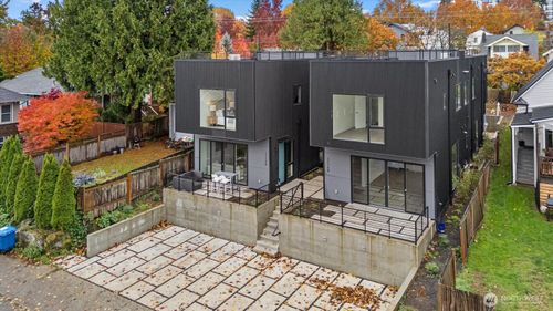 c-1114 26th Ave, Seattle, WA, 98122-4920 | Card Image